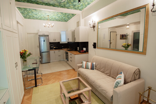 Kolonaki Garden View Suite